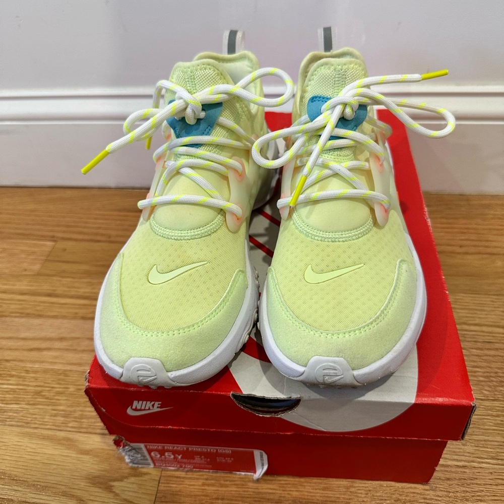 Nike Kids Lime Green Sneakers
